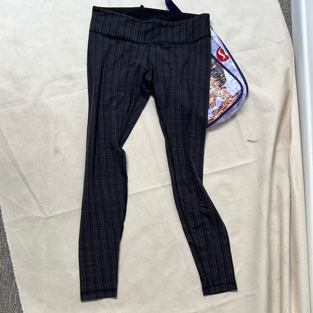 Lululemon reversible gingham checked gray and black legging